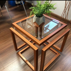 Decorative table